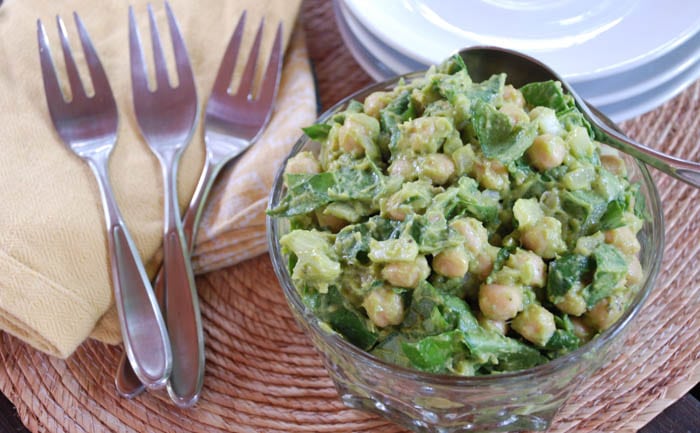 Ensalada de garbanzo y aguacate